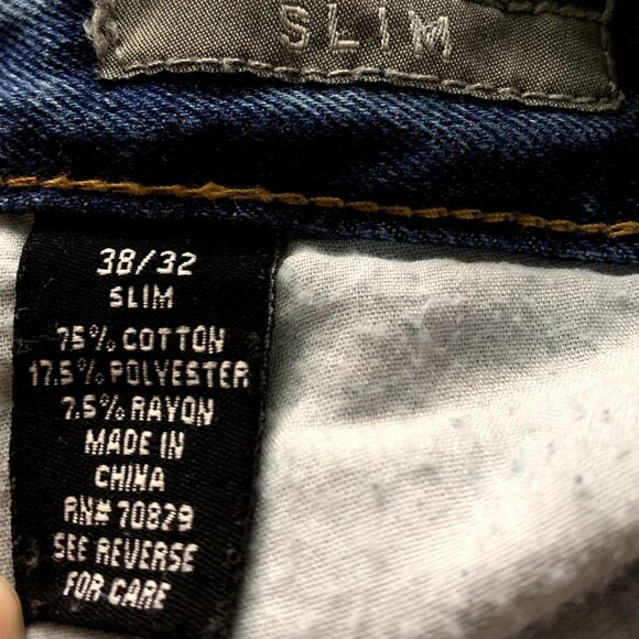 CJ Black Buckle Slim Jeans Mens 38/32 Destroyed Distressed High Rise Medium Wash - Picture 3 of 12